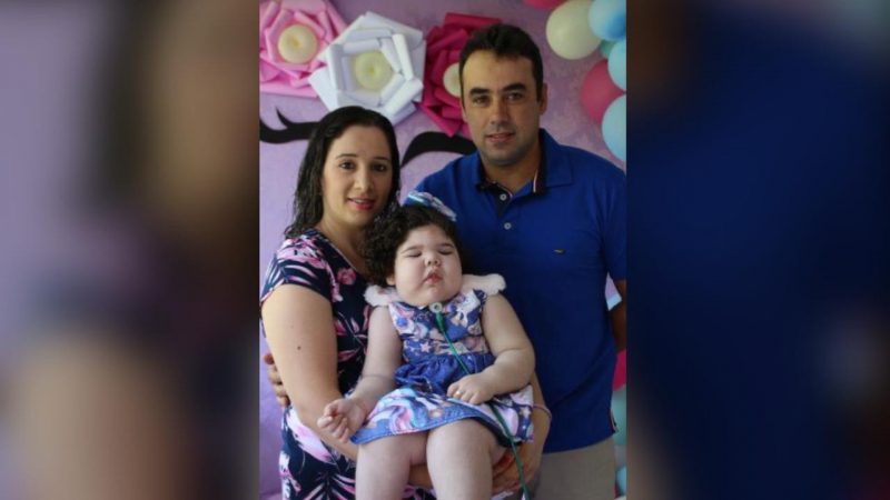 Maridiane Prezzi, o esposo Júnior Gregianin e a pequena Júlia. – Foto: WhatsApp Image 2020-11-18 at 13.59.14