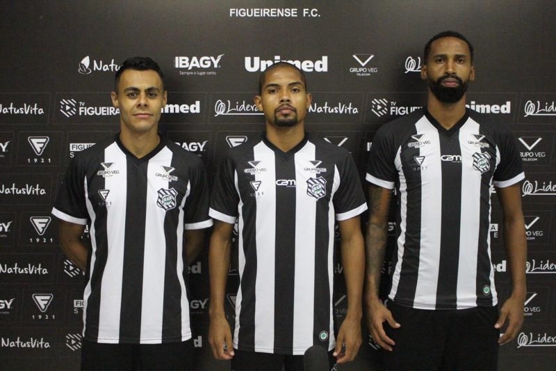 Pacote de refor&ccedil;os no Figueirense: [da esq. para direita] Thiaguinho, Renan Lu&iacute;s e Guilherme Teixeira – Foto: Patrick Floriani/FFC