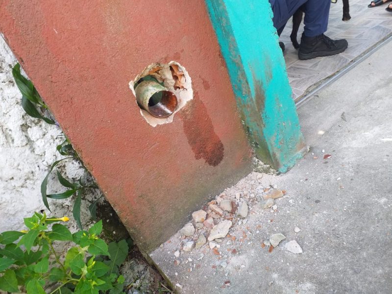 Tubula&ccedil;&atilde;o em que o animal ficou preso – Foto: Corpo de Bombeiros/Reprodu&ccedil;&atilde;o