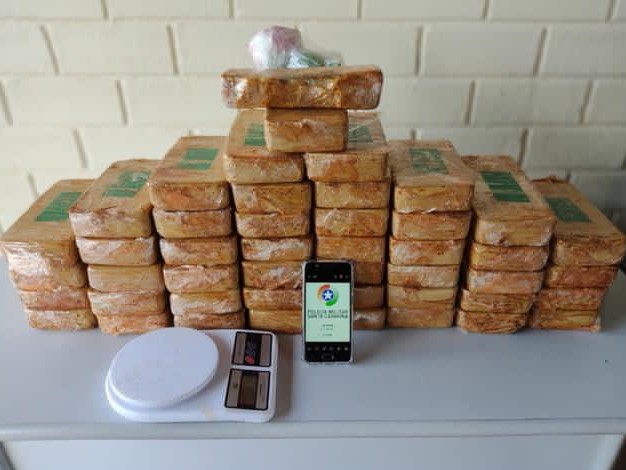 Cerca de R$ 2 milh&otilde;es em drogas s&atilde;o apreendidos em Navegantes e Blumenau – Foto: Pol&iacute;cia Militar