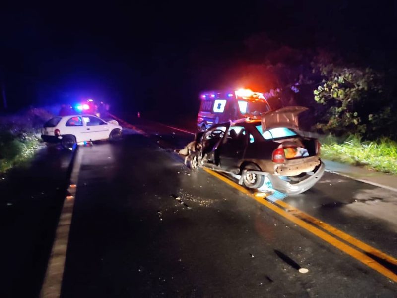 Em S&atilde;o Francisco do Sul, um homem morreu ap&oacute;s acidente entre dois ve&iacute;culos na BR-280 – Foto: Bombeiros Volunt&aacute;rios de S&atilde;o Francisco do Sul/Divulga&ccedil;&atilde;o