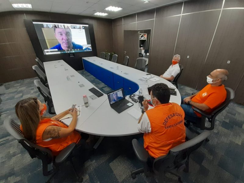 Reuni&atilde;o entre Fecam e Defesa Civil de SC aconteceu na &uacute;ltima ter&ccedil;a-feira (24) – Foto: Divulga&ccedil;&atilde;o/Defesa Civil SC/ND