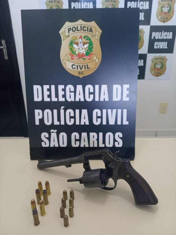 Polícia Civil apreendeu a arma do crime. – Foto: Polícia Civil/Divulgação