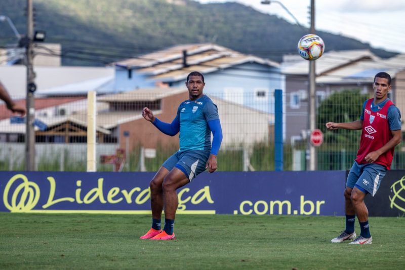 Rodrig&atilde;o, regularizado, pode fazer sua (re) estreia pelo – Foto: Leandro Boeira/Ava&iacute; FC/divulga&ccedil;&atilde;o