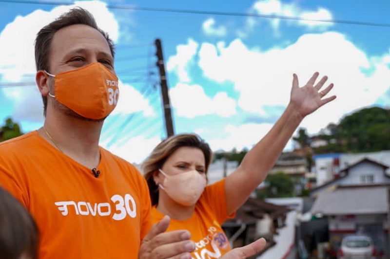 Adriano Silva e Rejane Gambin s&atilde;o os novos nomes que estar&atilde;o a frente da prefeitura nos pr&oacute;ximos quatro anos – Foto: Redes sociais/Divulga&ccedil;&atilde;o/ND