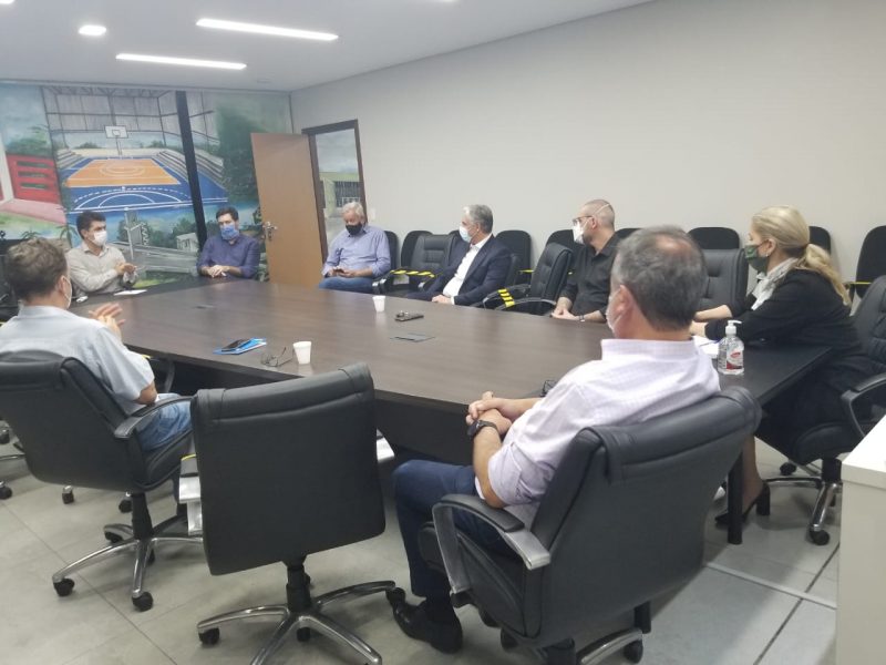 Reuni&atilde;o nesta quinta-feira reuniu prefeitura e hospitais – Foto: Divulga&ccedil;&atilde;o/ND