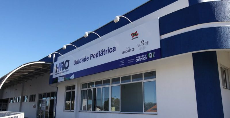 Beb&ecirc;, v&iacute;tima da chacina, segue internado no Hospital da Crian&ccedil;a, em Chapec&oacute; – Foto: ALVF/Divulga&ccedil;&atilde;o