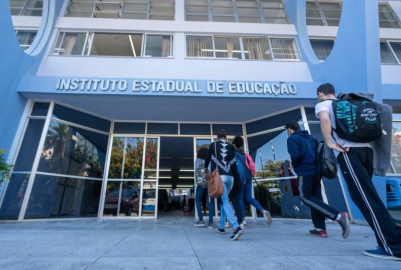Alunos de SC participam do ENEM no próximo domingo (17)