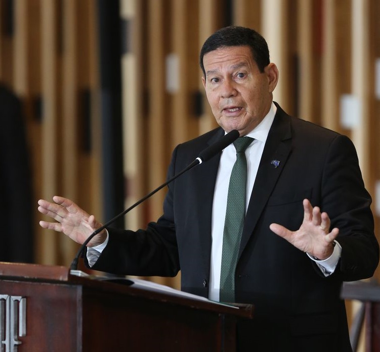 O vice-presidente da Rep&uacute;blica est&aacute; fazendo o uso de hidroxicloroquina no tratamento contra a Covid-19 – Foto: Fabio Rodrigues Pozzebom/Ag&ecirc;ncia Brasil/ND