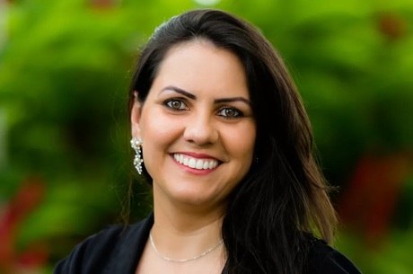 Doani Emanuela &eacute; proferra bil&iacute;ngue e concorre a pr&ecirc;mio – Foto: Arquivo Pessoal