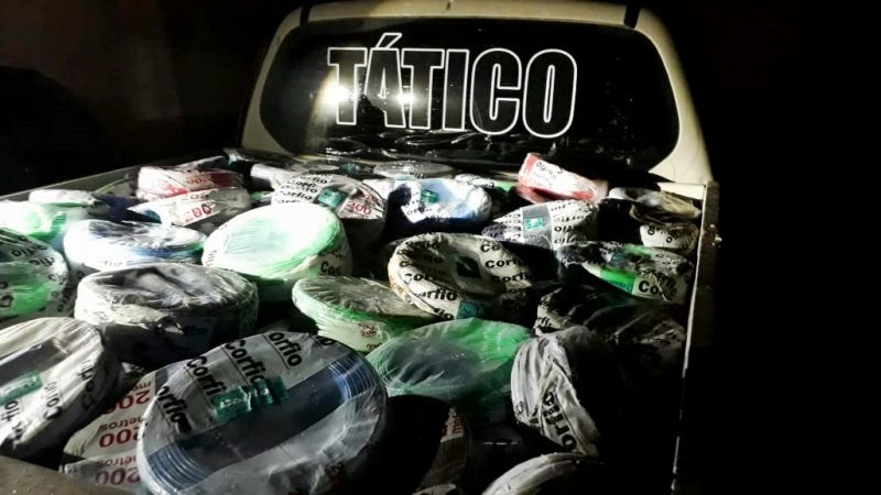 559 rolos de fios el&eacute;tricos foram encontrados pela pol&iacute;cia – Foto: Divulga&ccedil;&atilde;o/ND