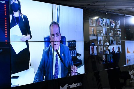 Sess&atilde;o do Congresso comandada pelo senador Eduardo Gomes – Foto: Jefferson Rudy/Ag&ecirc;ncia Senado