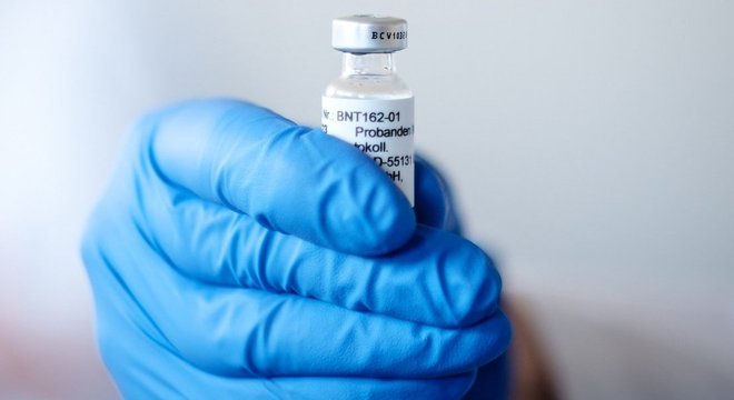 Vacina é desenvolvida pela norte-americana Pfizer e pela alemã BioNTech &#8211; Foto: Divulgação/BioNTech