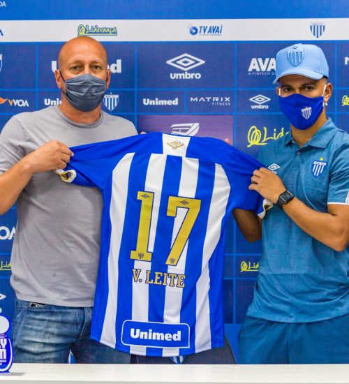 Vinicius Leite revela que jogar no Ava&iacute; &eacute; um sonho realizado – Foto: Andr&eacute; Palma Ribeiro/Ava&iacute; FC/ND