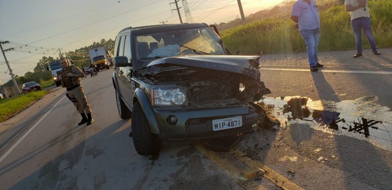 Estado dos ve&iacute;culos ap&oacute;s o acidente chama aten&ccedil;&atilde;o pelo n&iacute;vel de destrui&ccedil;&atilde;o&nbsp;– Foto: Corpo de Bombeiros/Divulga&ccedil;&atilde;o