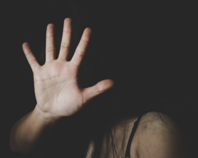 Em casos de viol&ecirc;ncia dom&eacute;stica, “Ligue 180” tamb&eacute;m pode ajudar as v&iacute;timas – Foto: Reprodu&ccedil;&atilde;o/ND