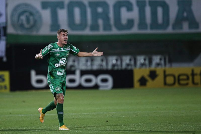 Chapecoense bateu o Cuiab&aacute;, pela primeira vez na hist&oacute;ria, na noite desta ter&ccedil;a-feira, em Chapec&oacute; – Foto: M&aacute;rcio Cunha/ACF
