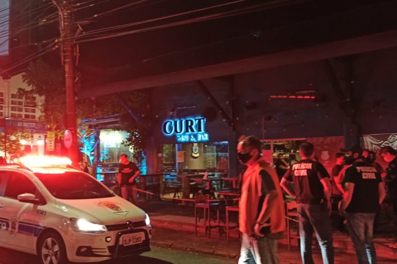 &Oacute;rg&atilde;os de seguran&ccedil;a se unem para opera&ccedil;&atilde;o de fiscaliza&ccedil;&atilde;o e orienta&ccedil;&atilde;o sobre as medidas restritivas de combate ao coronav&iacute;rus em Blumenau – Foto: Divulga&ccedil;&atilde;o/Pol&iacute;cia Civil