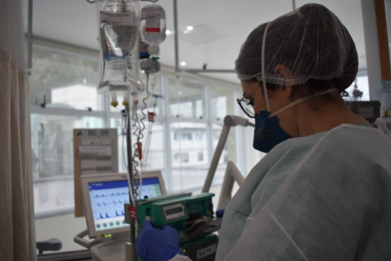 83% dos pacientes internados com Covid-19 não tomaram vacina em Blumenau