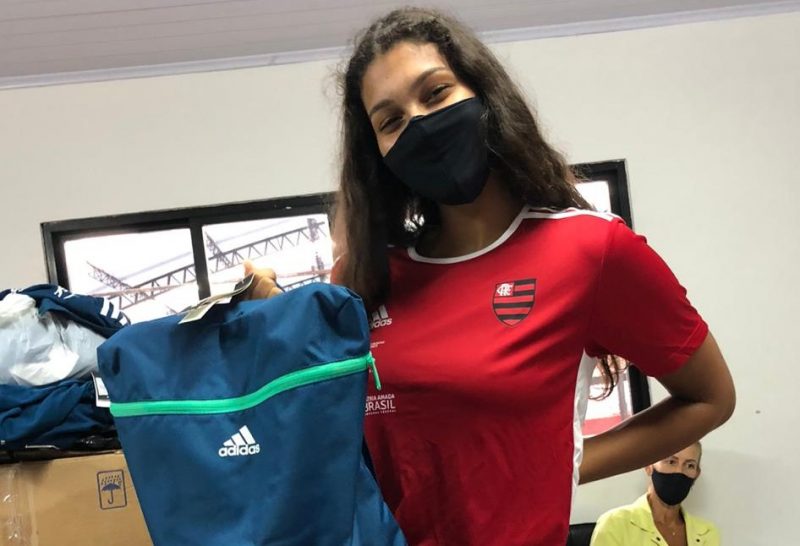 Aos 16 anos, Heloise Soares assina com o Flamengo e projeta carreira no voleibol – Foto: Arquivo Pessoal/Divulga&ccedil;&atilde;o
