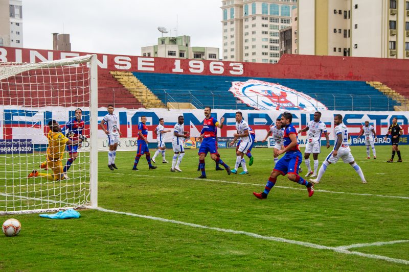 Vit&oacute;ria por 2 a 1 d&aacute; a vantagem do empate ao Marc&iacute;lio Dias – Foto: Bruno Golembiewski/CN Marc&iacute;lio Dias