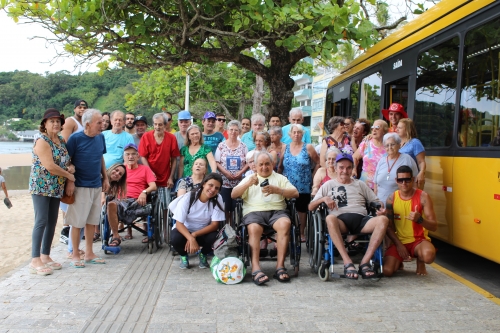 Idosos do Asilo Dom Bosco passeiam em Cabe&ccedil;udas – Foto: CBMSC/Divulga&ccedil;&atilde;o