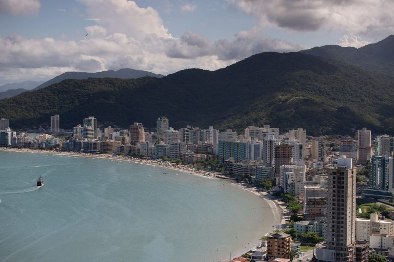 Cidade de Itapema – Foto: iStock/Divulga&ccedil;&atilde;o