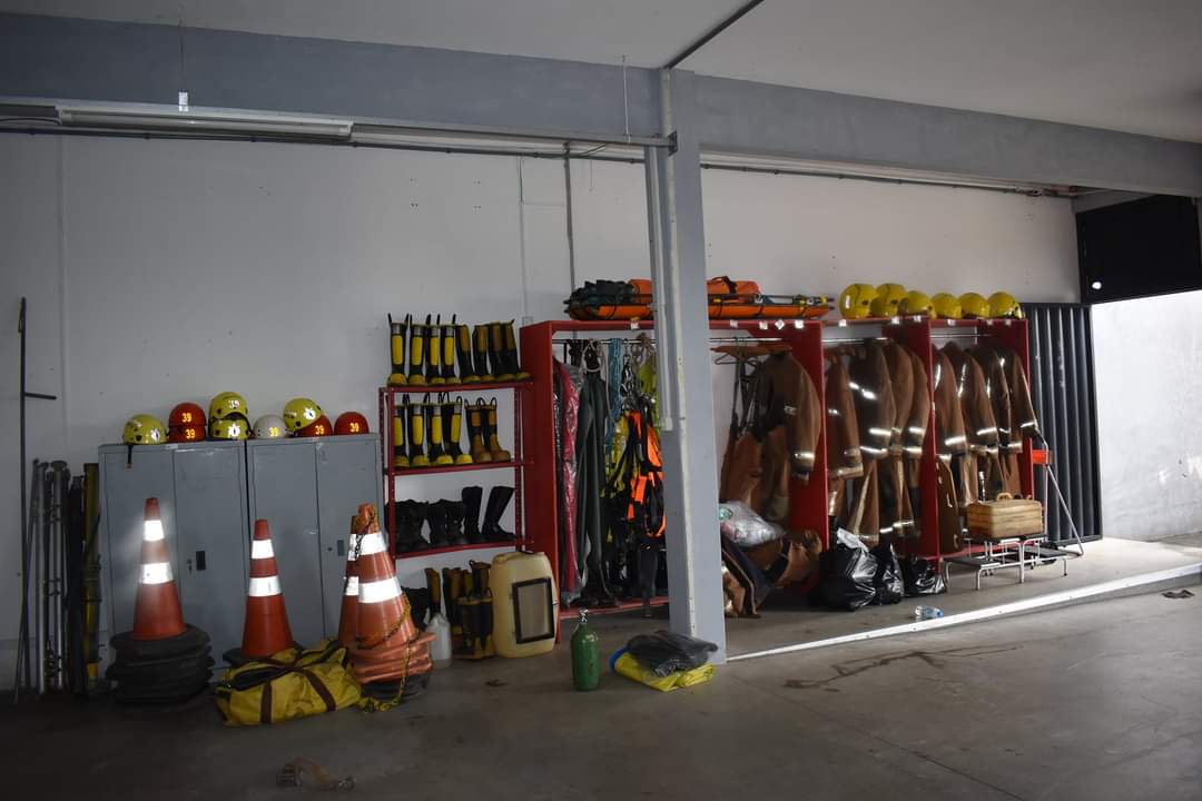 Após chuva destruir sede, bombeiros de ilhota têm novo espaço alugado pela prefeitura