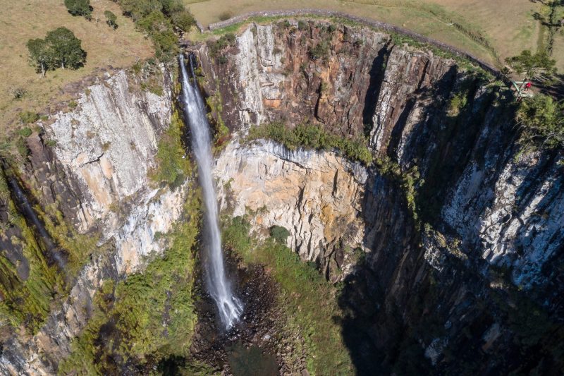Na Cascata do Avencal, em Urubici, a tirolesa está a 120 metros do chão &#8211; Foto: iStock/Divulgação
