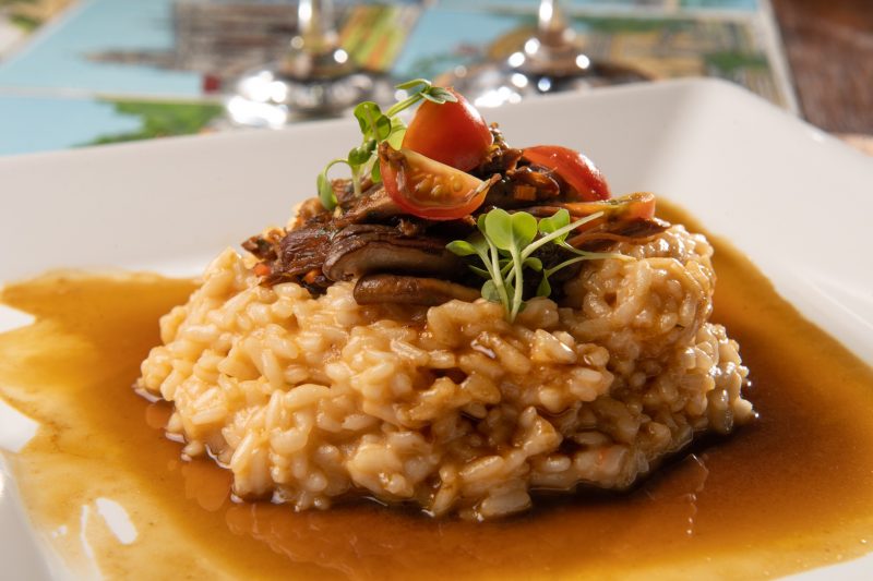 Risoto de cordeiro e cogumelos, omeletes e sopas são uma ótima forma de introduzir o super alimento que suga açúcar do sangue na dieta 