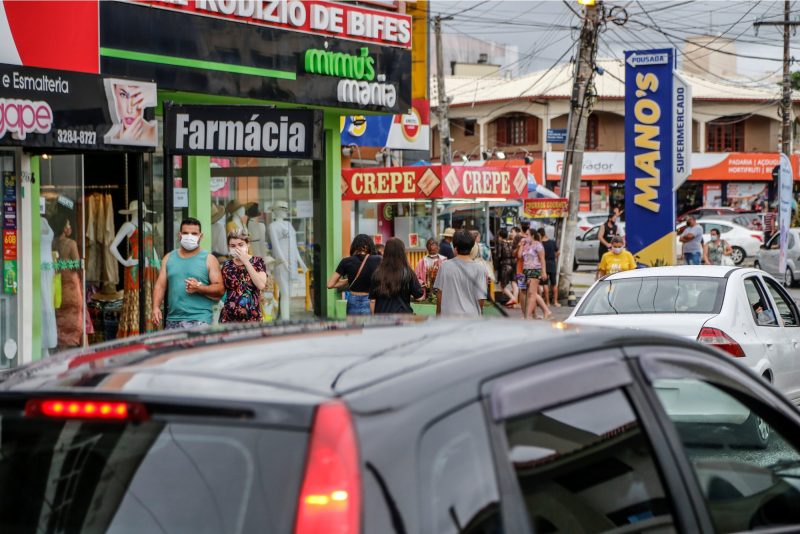 Centrinho dos Ingleses atraiu turistas e moradores neste in&iacute;cio de semana – Foto: Anderson Coelho/ND