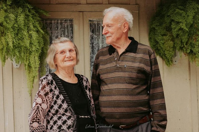 Alice e Walter Kloth, v&iacute;timas da enxurrada em Presidente Get&uacute;lio – Foto: Let&iacute;cia Dirschnabel/Reprodu&ccedil;&atilde;o/Facebook