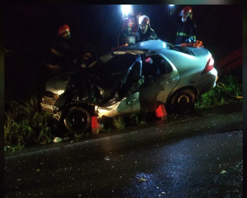 Carona do carro foi encaminhado em estado grave para o Hospital São Francisco, de Concórdia – Foto: Corpo de Bombeiros/Atual FM