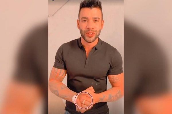 Gusttavo Lima apareceu, em v&iacute;deo, com uma alian&ccedil;a – Foto: Instagram/Reprodu&ccedil;&atilde;o