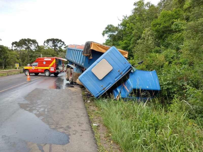 Grave acidente ocorreu na tarde desta quinta-feira (3) na BR-280 – Foto: Corpo de Bombeiros Militar/Divulga&ccedil;&atilde;o