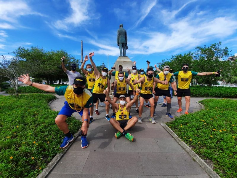 Dez corredores participaram do desafio. &#8211; Foto: Arquivo Pessoal