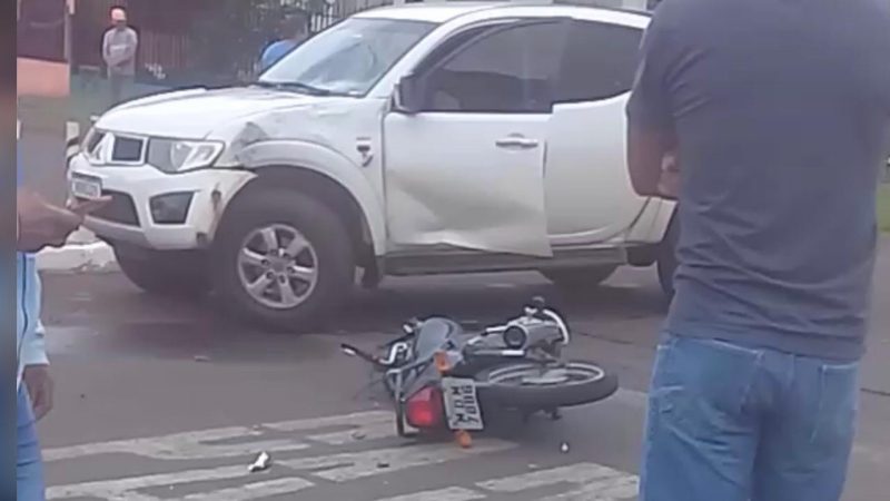 A batida frontal aconteceu no fim da manh&atilde; em Chapec&oacute; – Foto: WhatsApp Image 2020-12-05 at 15.46.34