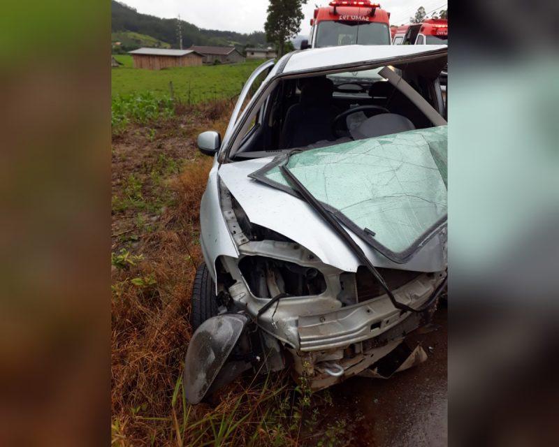 Acidente foi registrado no in&iacute;cio da tarde deste domingo (6) – Foto: Corpo de Bombeiros