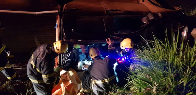 Acidente ocorreu à 1h10 desta segunda-feira (7) – Foto: Corpo de Bombeiros