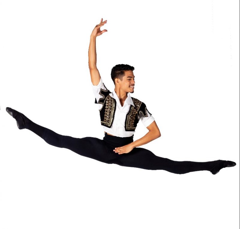 Jo&atilde;o Sousa, formando do Bolshoi – Foto: Chico Maurente/Divulga&ccedil;&atilde;o ND