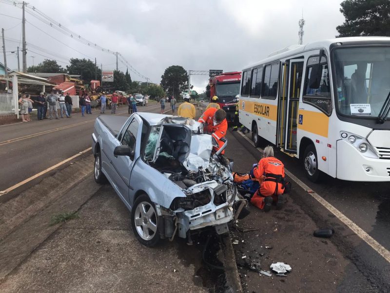 Homem sofre les&otilde;es graves ap&oacute;s violento acidente em Chapec&oacute; – Foto: SaerFro/ND