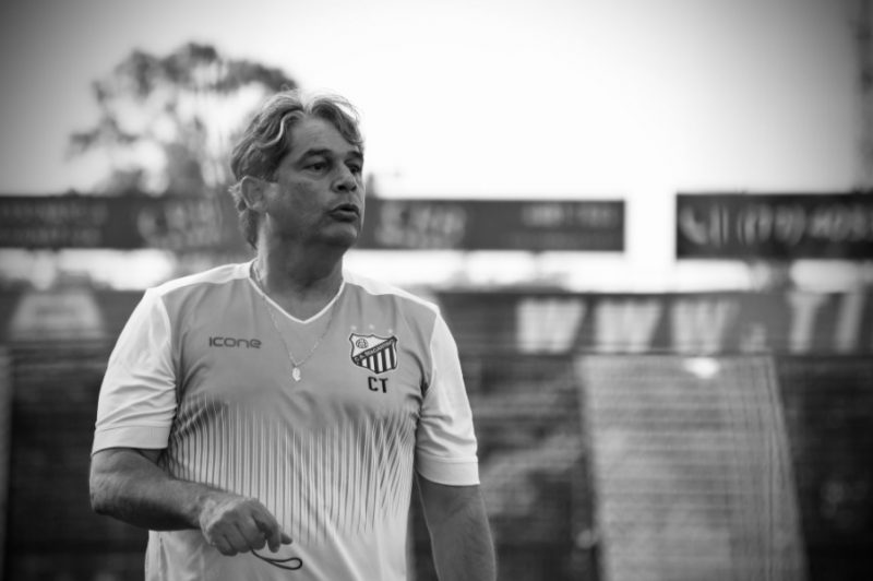 Treinador no comando do Bragantino