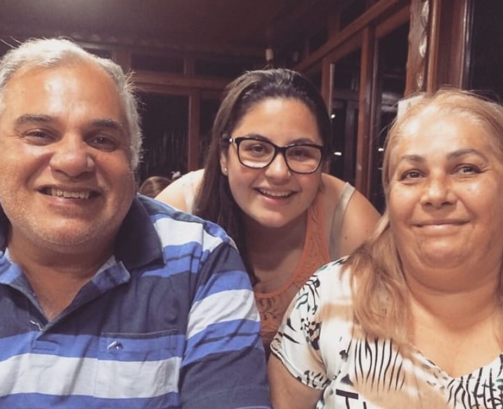 Em dois dias, Bruna Burg de Souza perdeu o pai e a m&atilde;e, v&iacute;timas da Covid-19 em Joinville – Foto: Arquivo Pessoal/Divulga&ccedil;&atilde;o