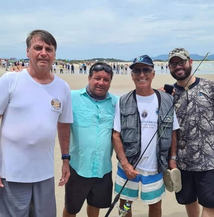 Ex-vice-prefeito da cidade comandou o grupo que saiu para pescar com o presidente neste domingo (20) – Foto: Arquivo Pessoal