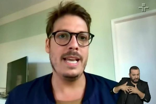 F&aacute;bio Porchat participou do Roda Viva nesta segunda (21) – Foto: Youtube/Reprodu&ccedil;&atilde;o