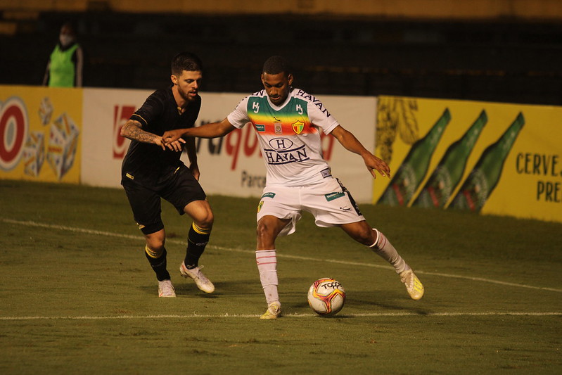 Brusque e Crici&uacute;ma empatam pela 18&ordf; rodada da S&eacute;rie C do Brasileiro. Com o resultado, o Brusque se classificou para a segunda fase da competi&ccedil;&atilde;o, enquanto o Crici&uacute;ma garantiu a perman&ecirc;ncia na divis&atilde;o – Foto: Lucas Gabriel Cardoso/Brusque FC