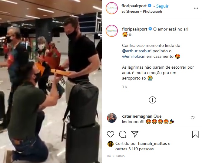 Momento do pedido de casamento no Floripa Airport nesta terça (29) – Foto: Reprodução/Instagram Floripa Airport