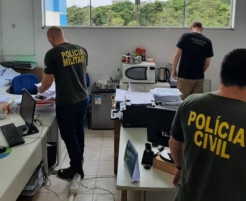Mandados foram cumpridos na prefeitura e na casa de servidores comissionados – Foto: MPSC/Divulga&ccedil;&atilde;o/ND