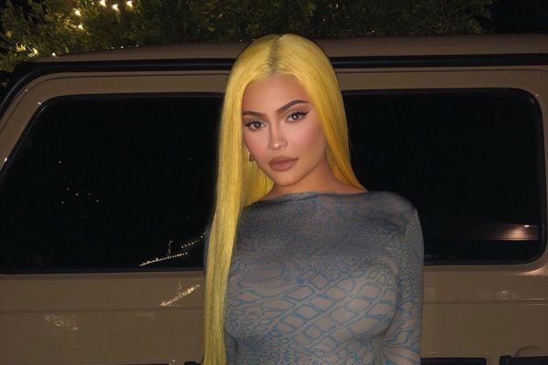 A empresária Kylie Jenner faturou mais de R$ 3 bilhões em 2020 – Foto: Reprodução/Instagram