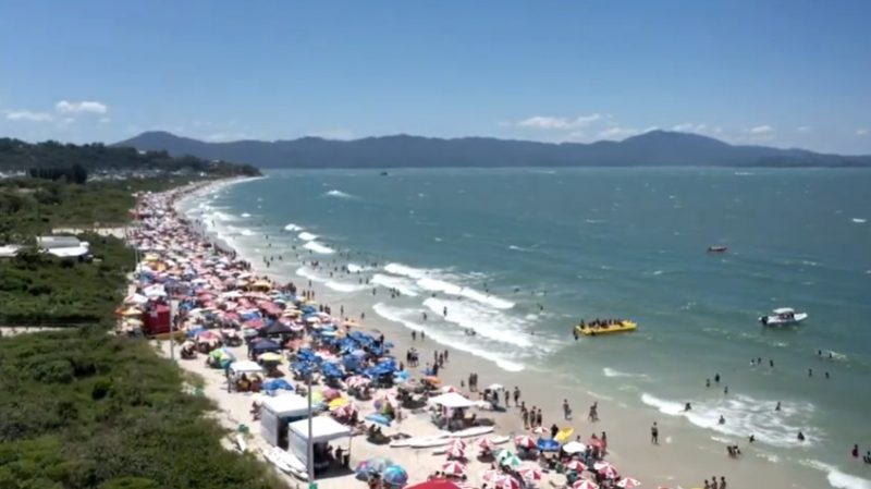 Praia de Jurer&ecirc; Internacional, Norte da Ilha de SC – Foto: Carlos Bortolotti/NDTV